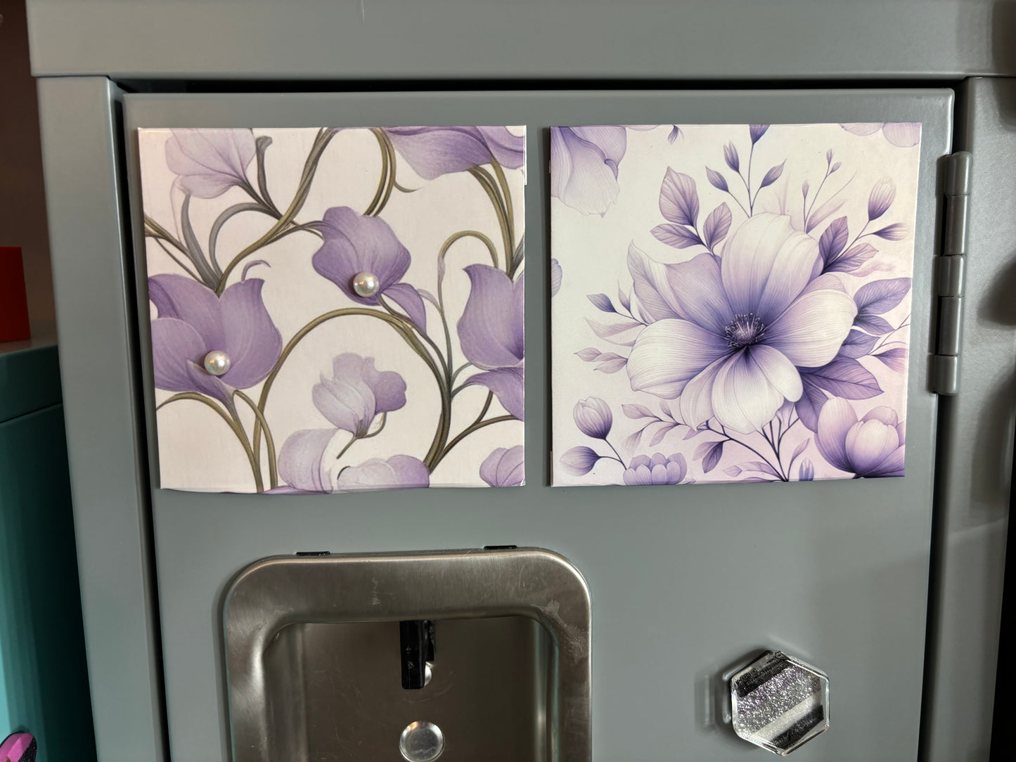 Magnetic Square Tiles