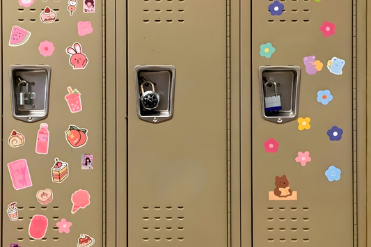 How to Decorate a School Locker Without Damage